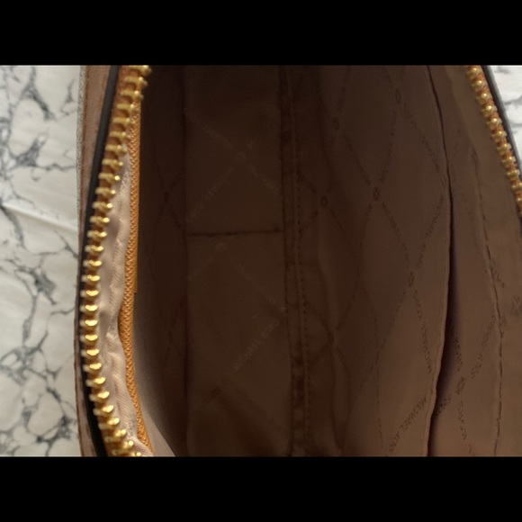 Ginny Medium Pebbled Leather Crossbody Bag - Picture 10 of 14